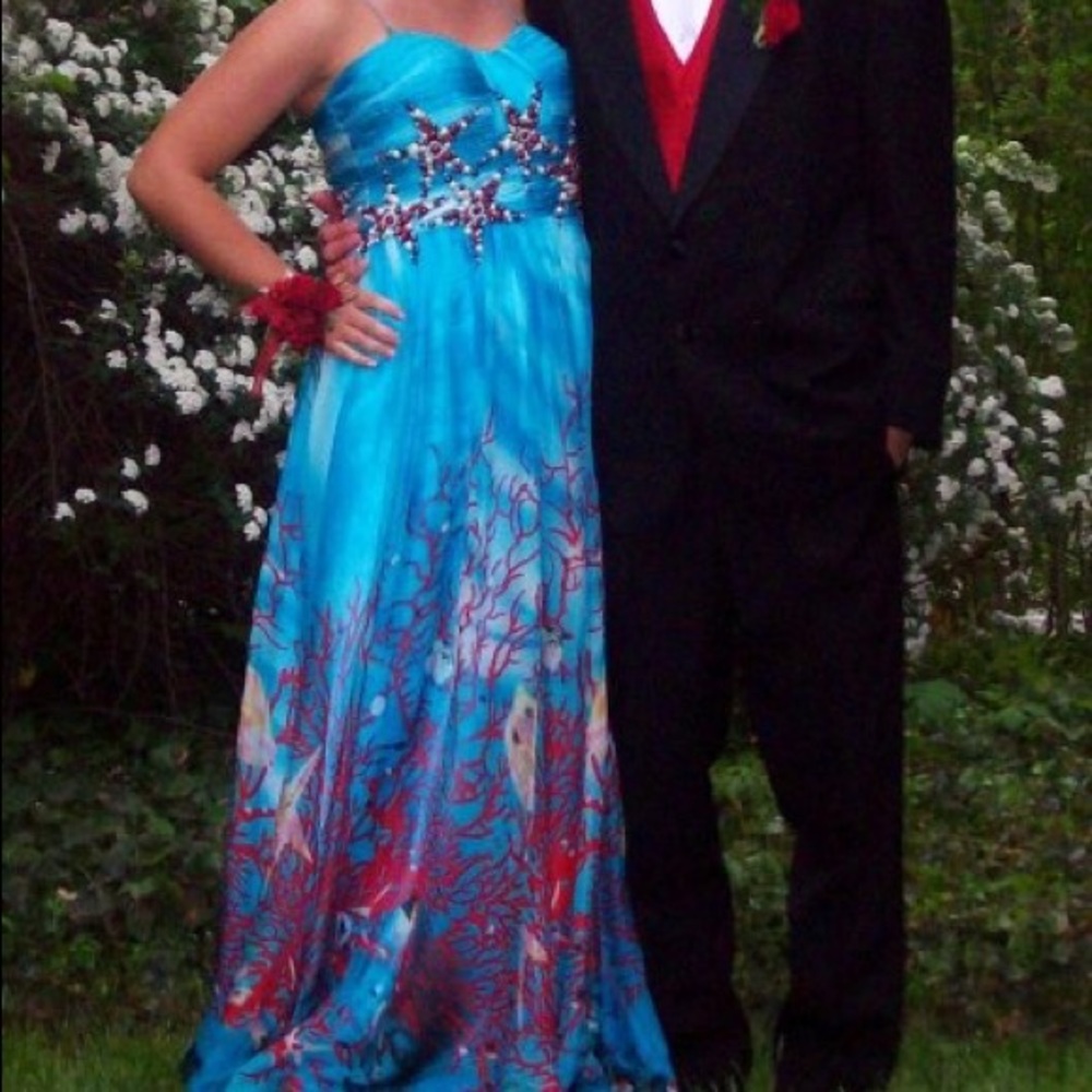 Cache “Under the Sea” prom dress